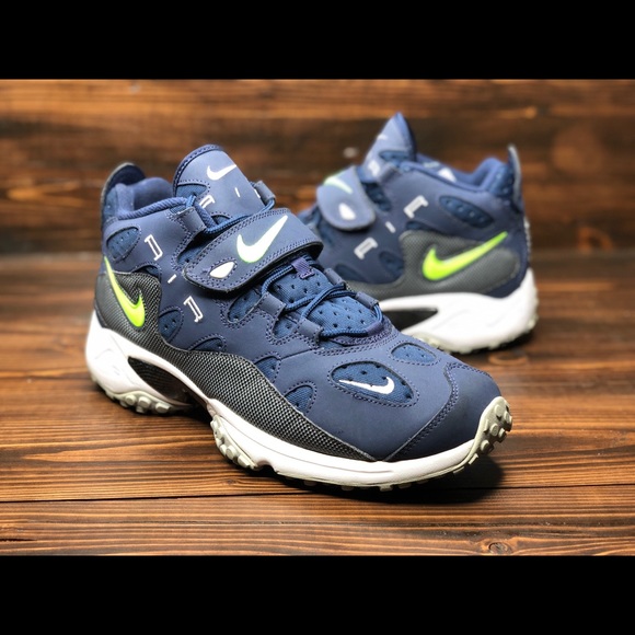 nike air turf raider